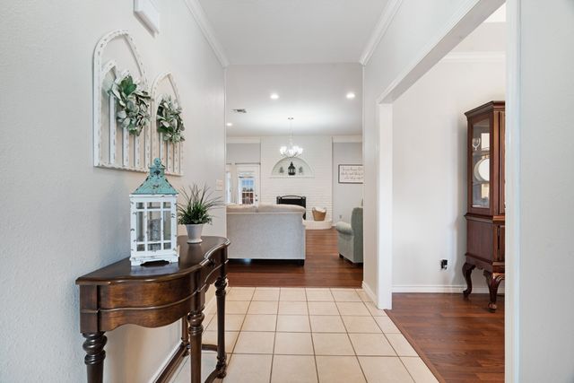 3035 Briarwood Drive, Paris, TX 75460