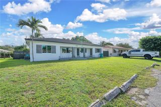 11221 NE 9th Ct, Biscayne Park, FL 33161