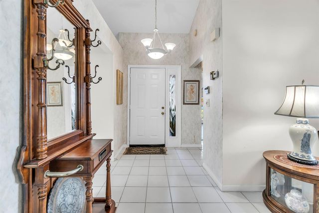 7773 Silver Lake Drive, Delray Beach, FL 33446
