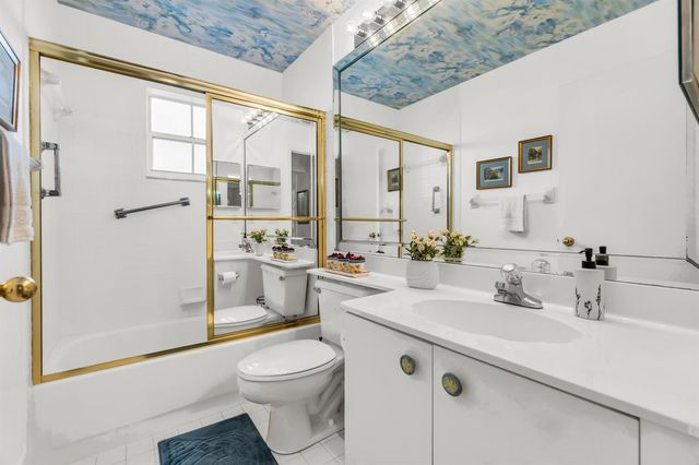 7773 Silver Lake Drive, Delray Beach, FL 33446