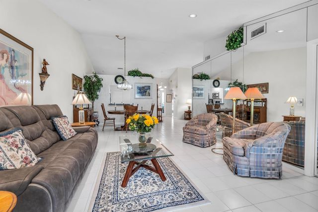 7773 Silver Lake Drive, Delray Beach, FL 33446