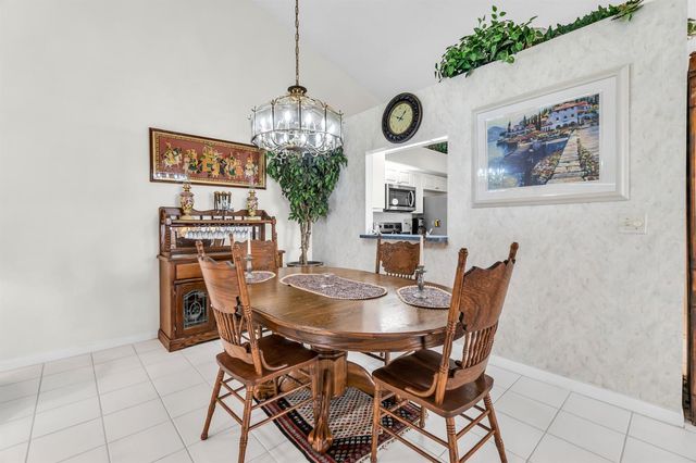 7773 Silver Lake Drive, Delray Beach, FL 33446