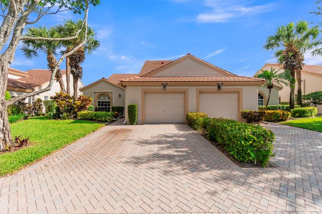 7773 Silver Lake Drive, Delray Beach, FL 33446