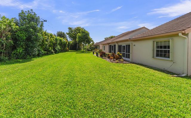 7773 Silver Lake Drive, Delray Beach, FL 33446