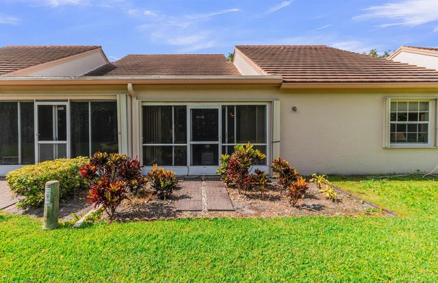 7773 Silver Lake Drive, Delray Beach, FL 33446
