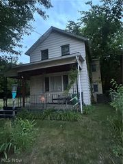 2190 E 69th Street, Cleveland, OH 44103