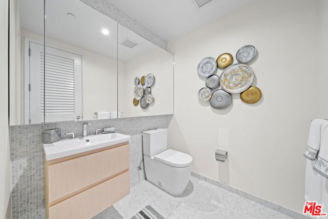 877 Francisco Street 2609, Los Angeles, CA 90017