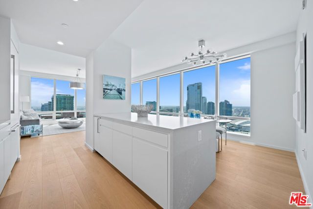 877 Francisco Street 2609, Los Angeles, CA 90017
