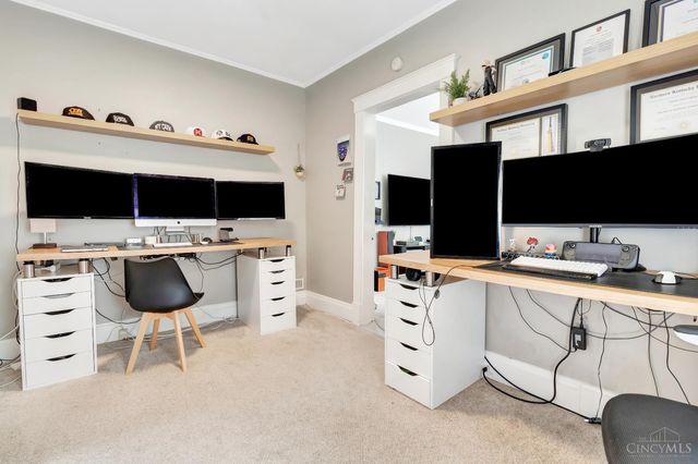 3850 Taft Avenue, Cincinnati, OH 45211