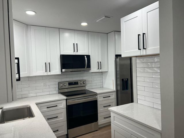 18081 SE Country Club Drive 17-170, Jupiter, FL 33469