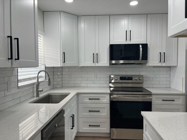 18081 SE Country Club Drive 17-170, Jupiter, FL 33469