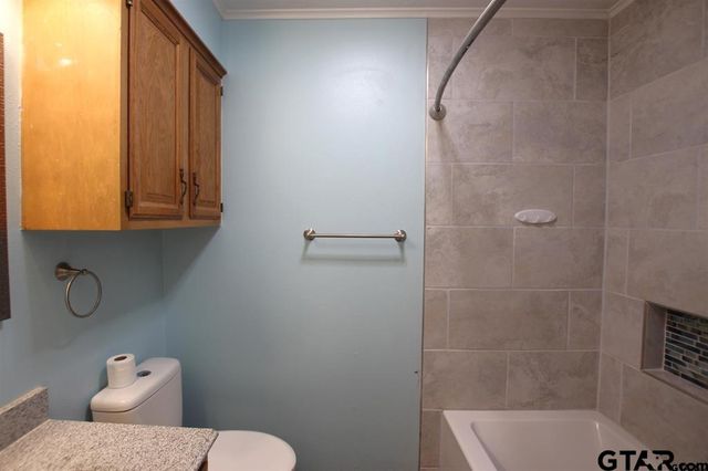 305 Lakeview St, Whitehouse, TX 75791