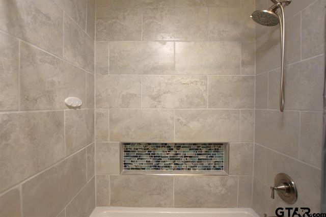 305 Lakeview St, Whitehouse, TX 75791