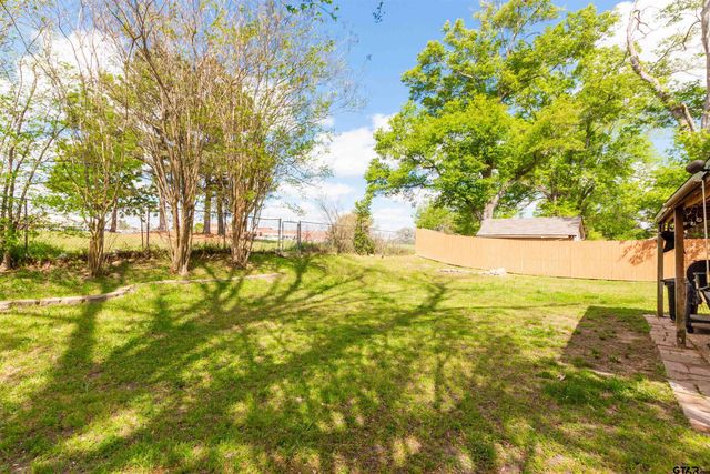 305 Lakeview St, Whitehouse, TX 75791