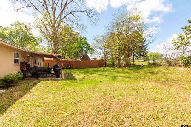 305 Lakeview St, Whitehouse, TX 75791