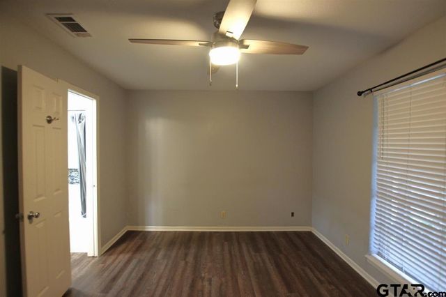 305 Lakeview St, Whitehouse, TX 75791