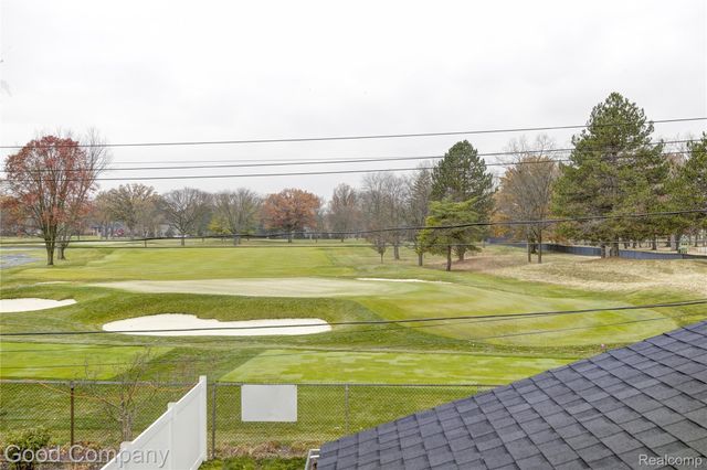 2533 N Vermont Avenue, Royal Oak, MI 48073