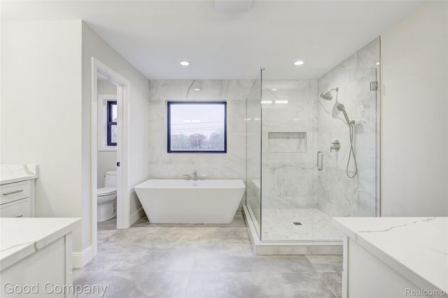 2533 N Vermont Avenue, Royal Oak, MI 48073