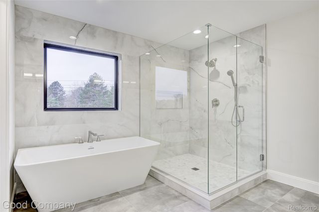 2533 N Vermont Avenue, Royal Oak, MI 48073