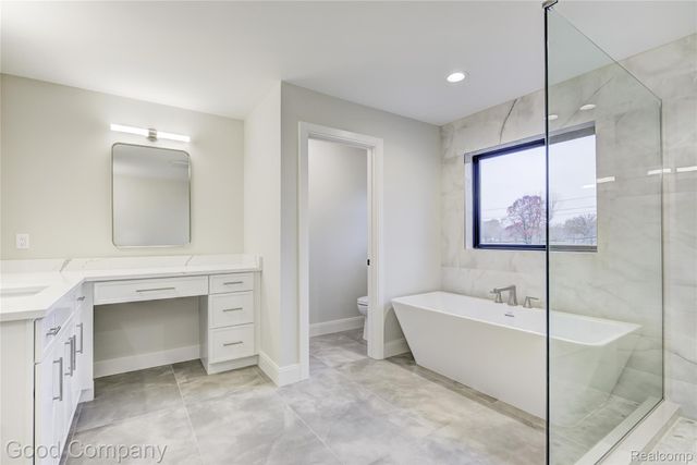 2533 N Vermont Avenue, Royal Oak, MI 48073