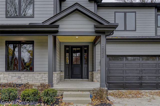 2533 N Vermont Avenue, Royal Oak, MI 48073