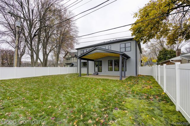 2533 N Vermont Avenue, Royal Oak, MI 48073