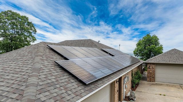 40 Pine Mountain Dr, Conway, AR 72034