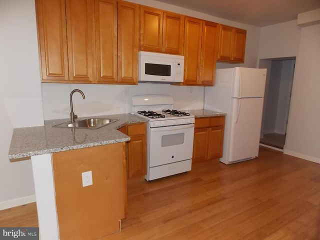 838 N BROOKLYN ST, Philadelphia, PA 19104