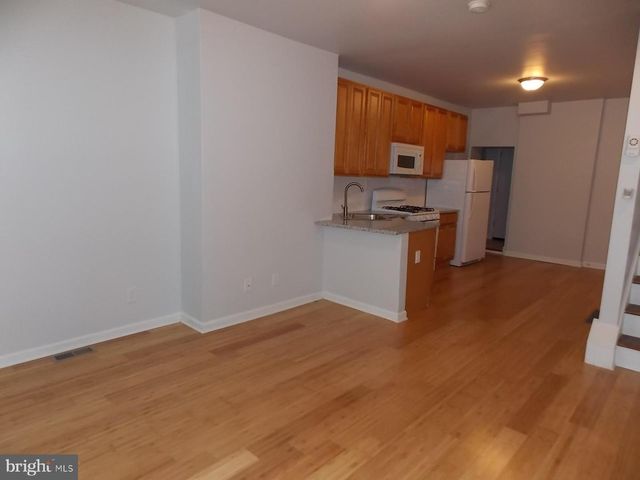 838 N BROOKLYN ST, Philadelphia, PA 19104