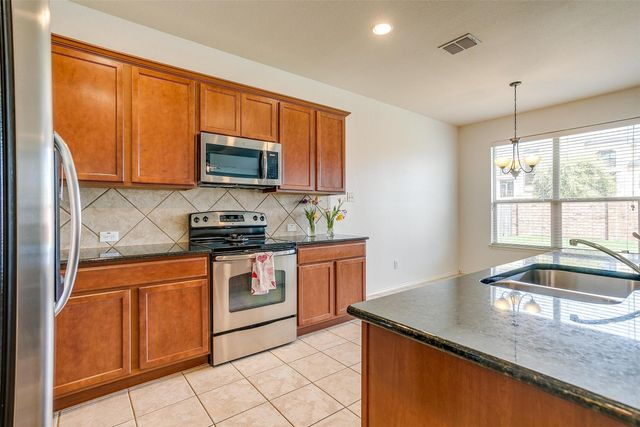 1320 Shelley Drive, Burleson, TX 76028