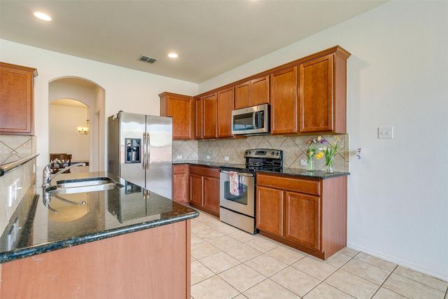 1320 Shelley Drive, Burleson, TX 76028