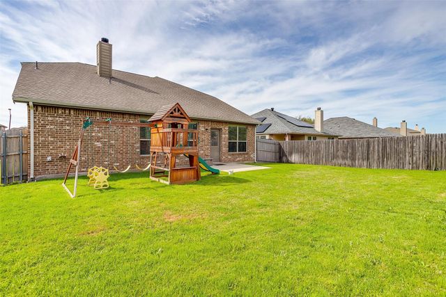 1320 Shelley Drive, Burleson, TX 76028