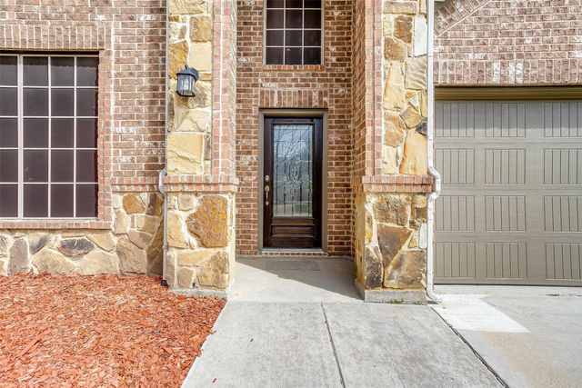 1320 Shelley Drive, Burleson, TX 76028