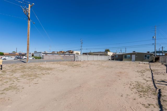 2105 S Walnut Ave, Yuma, AZ 85364