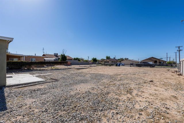 2105 S Walnut Ave, Yuma, AZ 85364