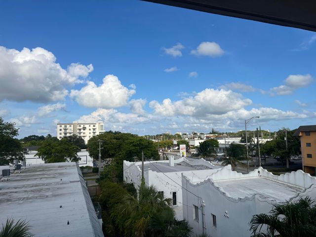 365 NE 125th Street 405, North Miami, FL 33161