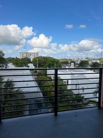 365 NE 125th Street 405, North Miami, FL 33161