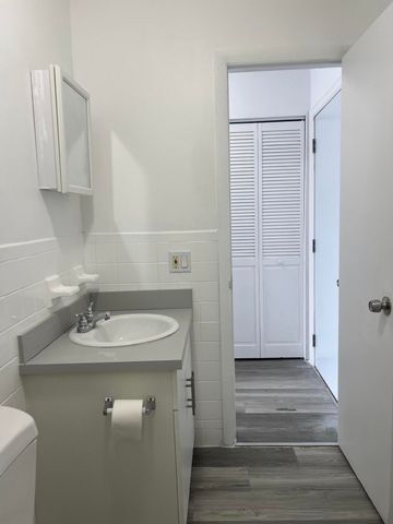 365 NE 125th Street 405, North Miami, FL 33161