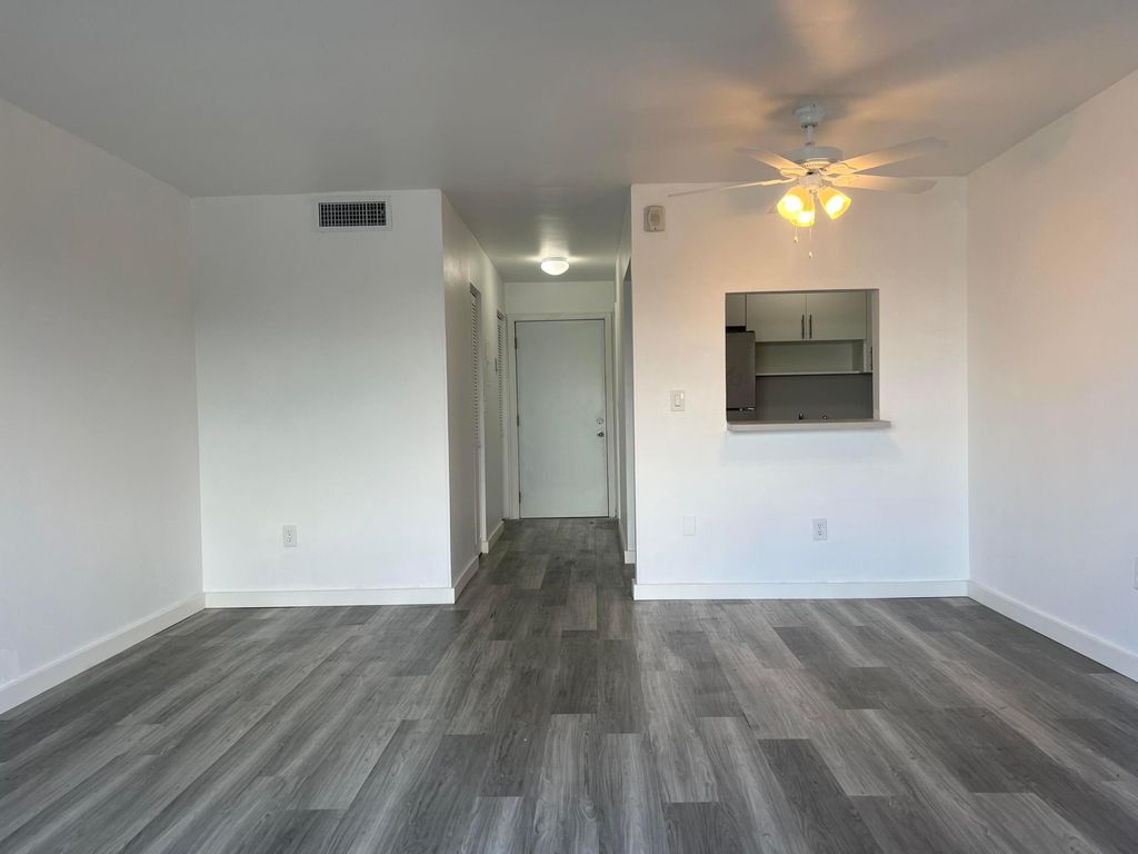 365 NE 125th Street 405, North Miami, FL 33161