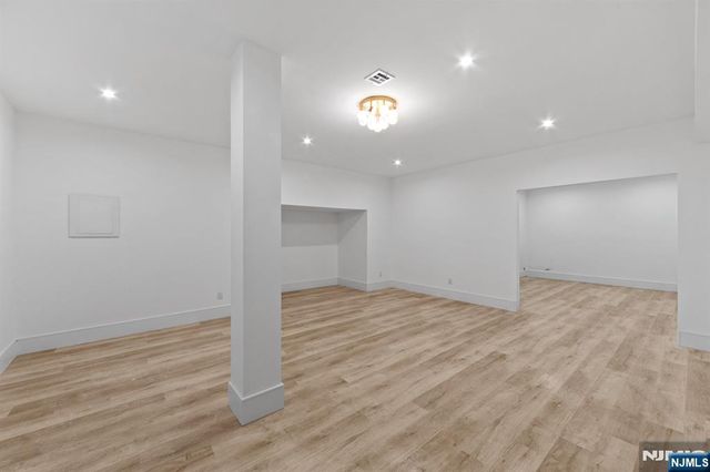 809 Shore Drive, Kinnelon Borough, NJ 07405