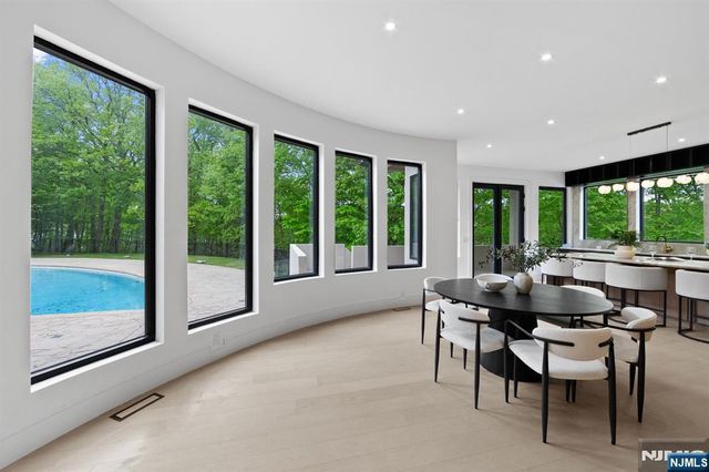 809 Shore Drive, Kinnelon Borough, NJ 07405