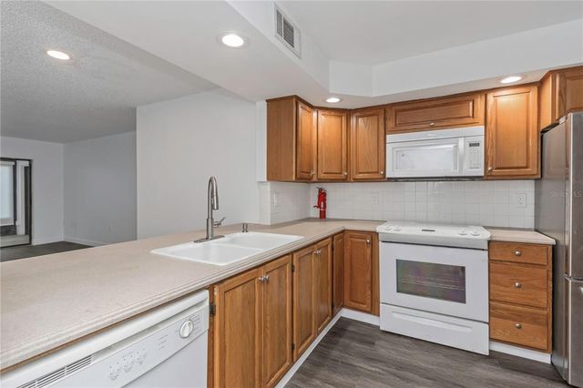 2650 COUNTRYSIDE BOULEVARD A104, Clearwater, FL 33761