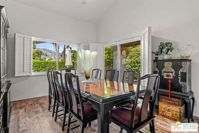 2 Calle Navarros, Rancho Mirage, CA 92270