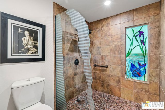 2 Calle Navarros, Rancho Mirage, CA 92270