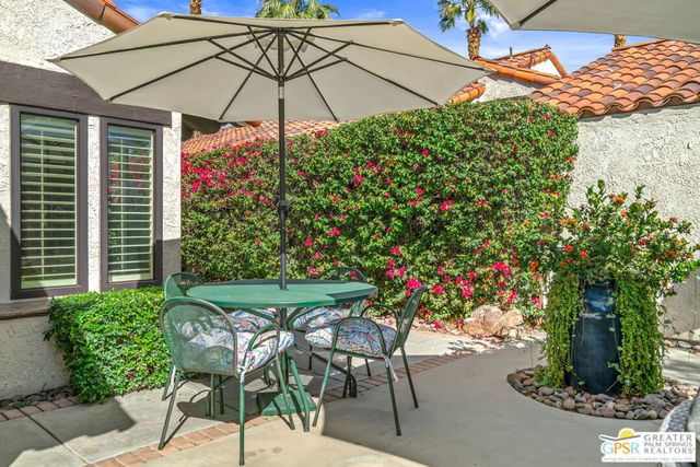 2 Calle Navarros, Rancho Mirage, CA 92270