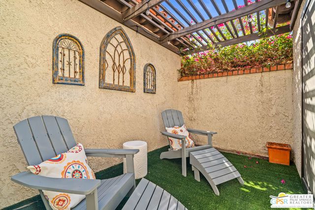 2 Calle Navarros, Rancho Mirage, CA 92270