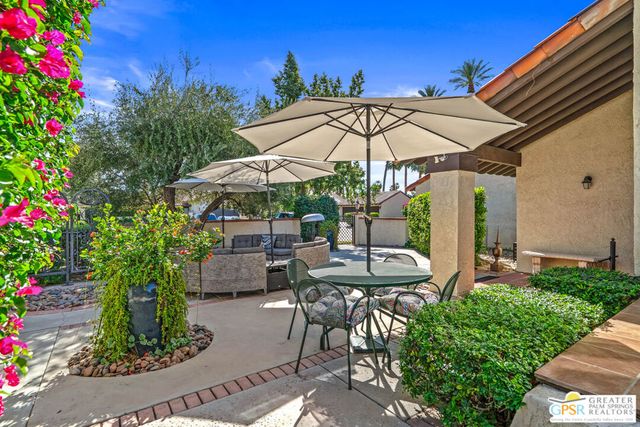 2 Calle Navarros, Rancho Mirage, CA 92270