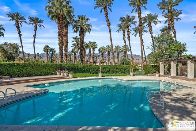 2 Calle Navarros, Rancho Mirage, CA 92270