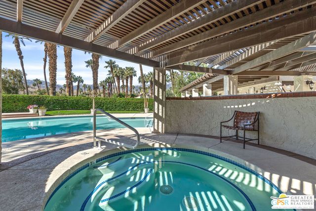 2 Calle Navarros, Rancho Mirage, CA 92270