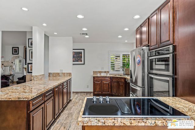 2 Calle Navarros, Rancho Mirage, CA 92270